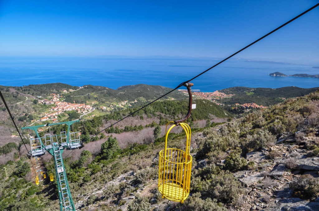 Cabinovia del Monte Capanne sull'Isola d'Elba