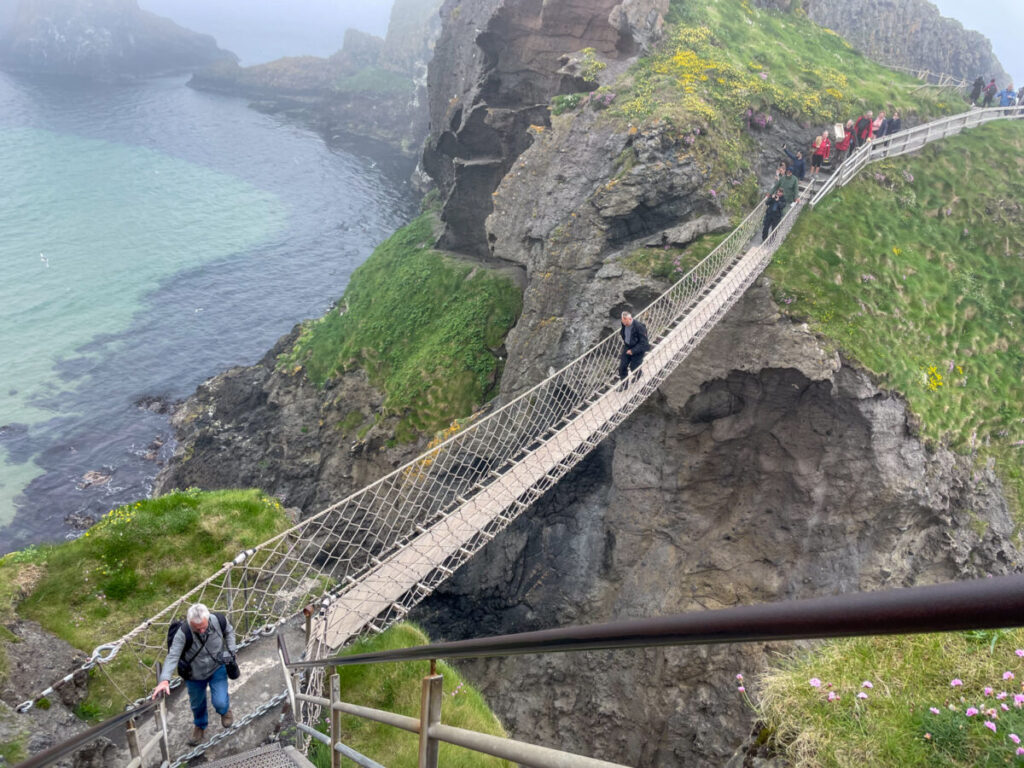 Il ponte di corda Carrick-a-Rede, in Irlanda del Nord