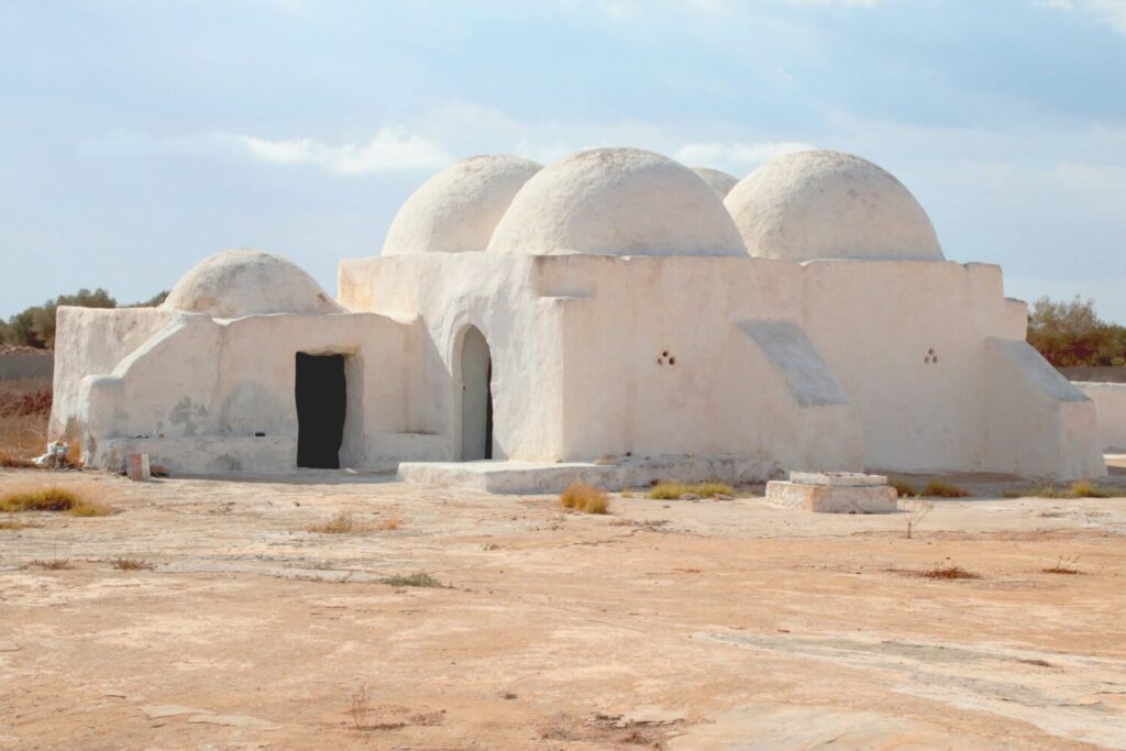 Architettura tradizionale di Djerba, Tunisia, foto Anes Mchayaa