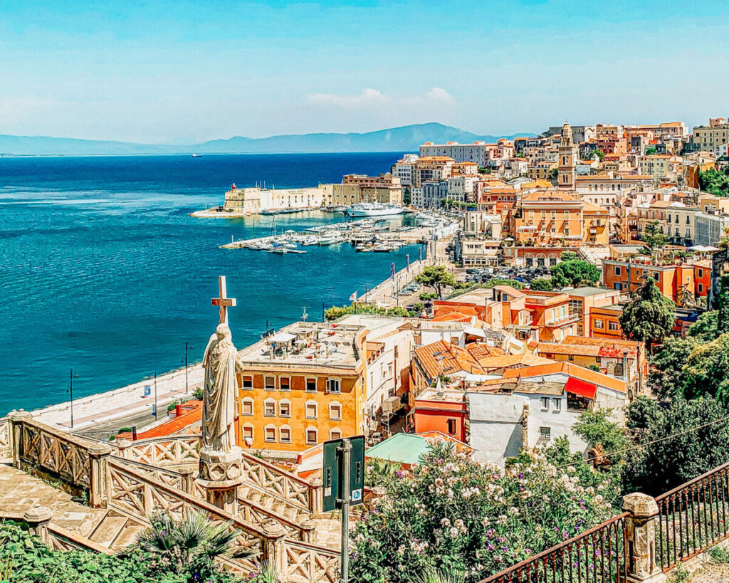 Gaeta medievale vista dalla cattedrale di San Francesco