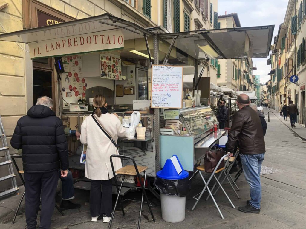 Chiosco steet food trippa e lampredotto Pollini a Firenze