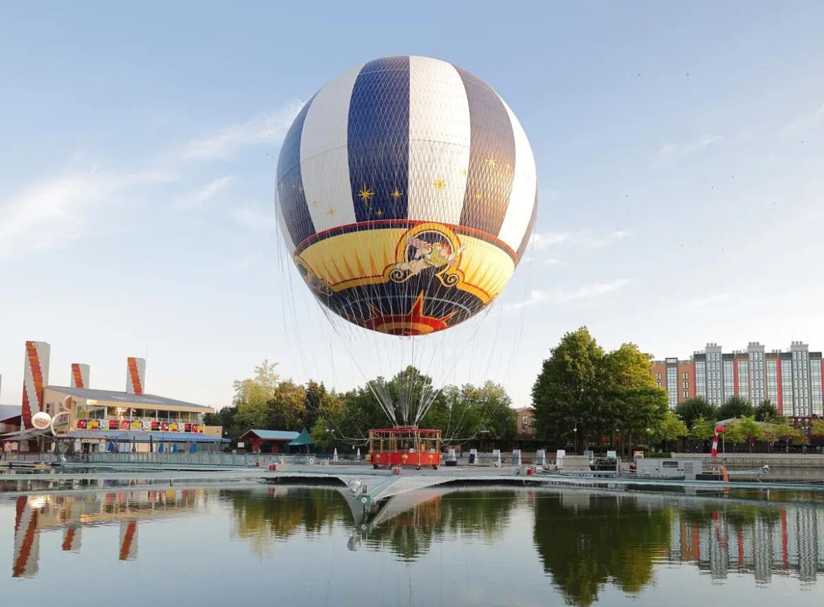 La mongolfiera del Disney Village a Disneyland Paris