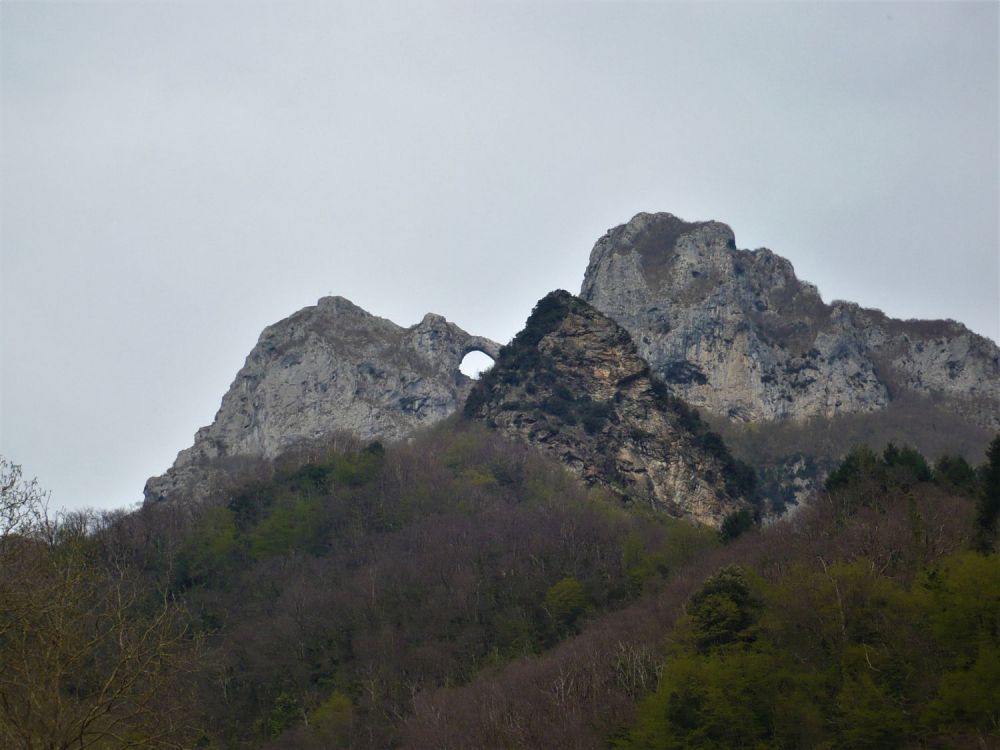 Camminare Sulle Alpi Apuane: 3 Itinerari Di Trekking • Travel Blogger ...