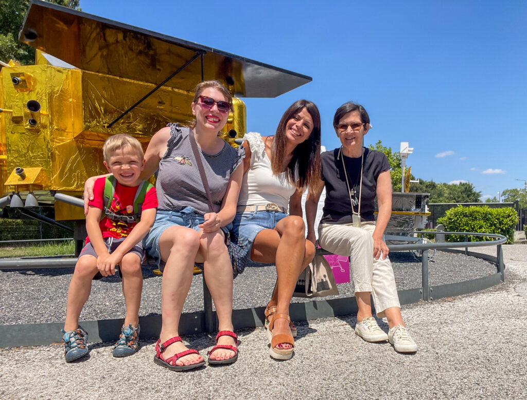 Paola Bertoni e figlio, Lucia Speziale e Marina Fiorenti alla Cité de l'Espace a Tolosa