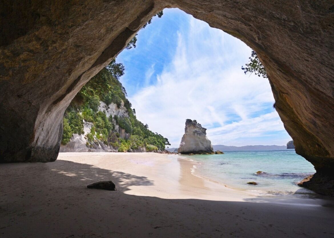 Cathedral Cove nella Penisola di Coromandel in Nuova Zelanda