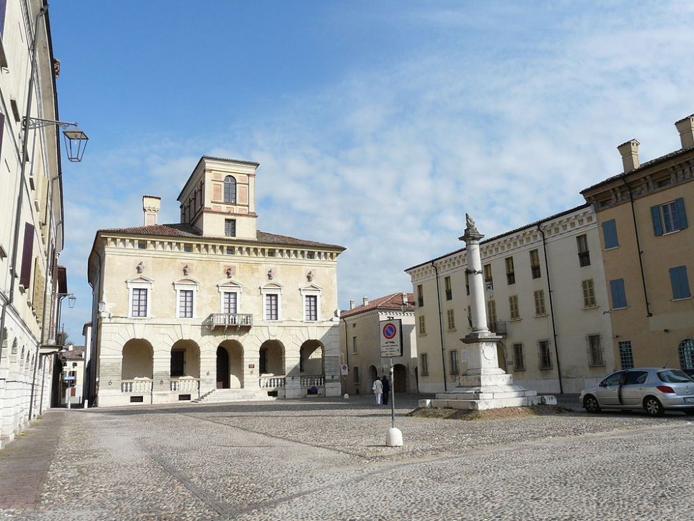 Piazza Ducale di Sabbioneta, foto Davide Papalini