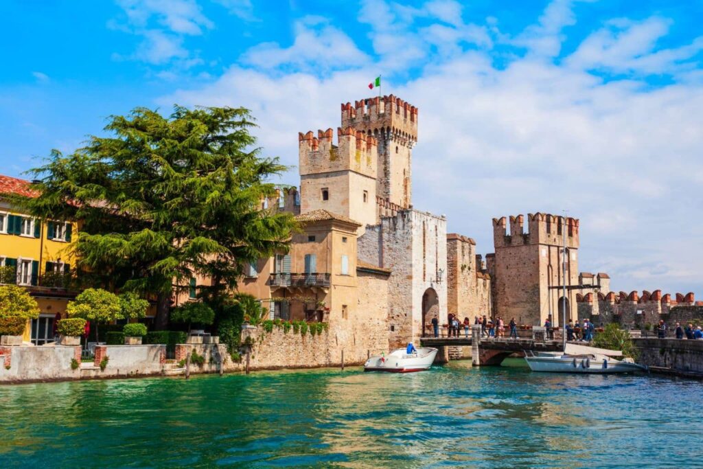 Vista di Sirmione sul Lago di Garda