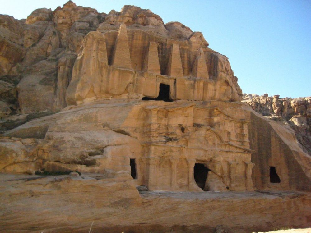Petra - Tomba dell'Obelisco