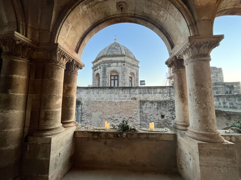 Vista dalla terrazza del Castello Dentice di Frasso